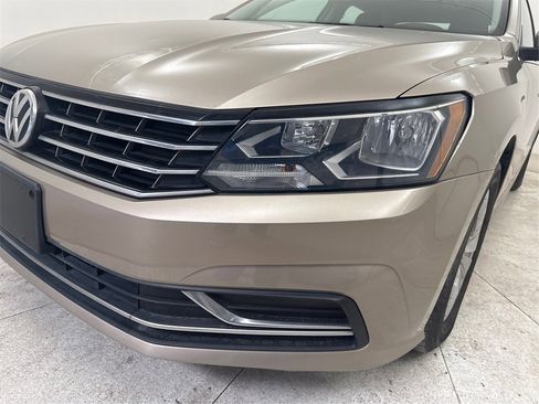 Used 2016 Volkswagen Passat 1.8T S image 12