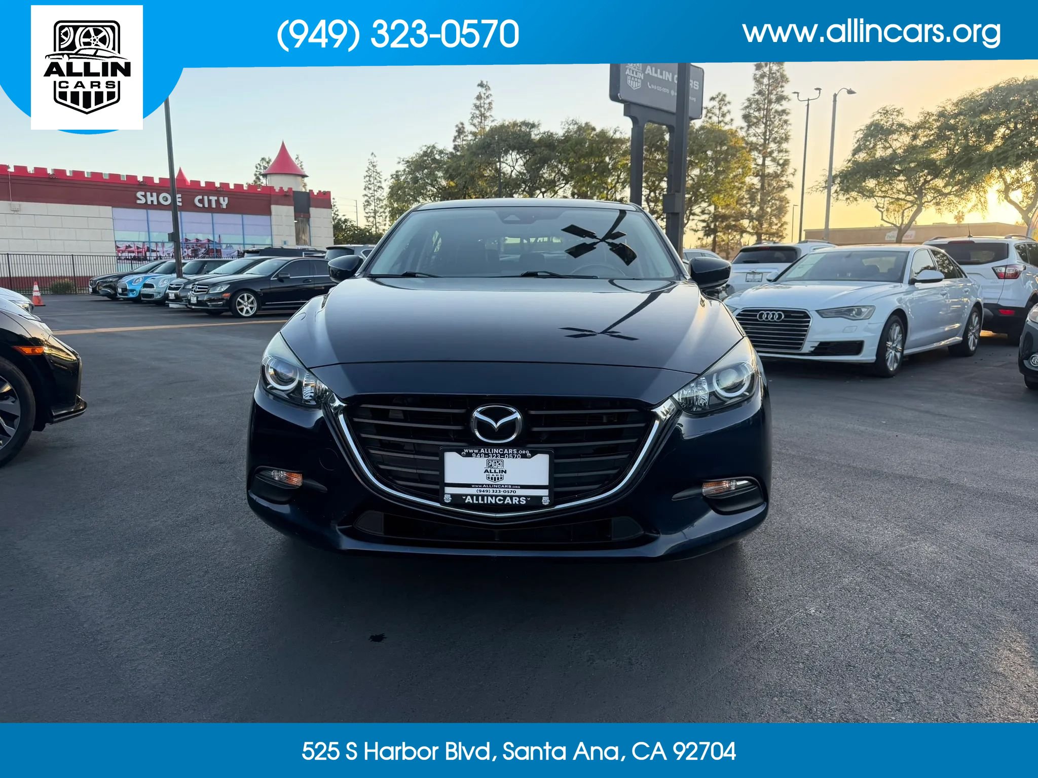 Used 2018 MAZDA MAZDA3 Touring FWD image 2
