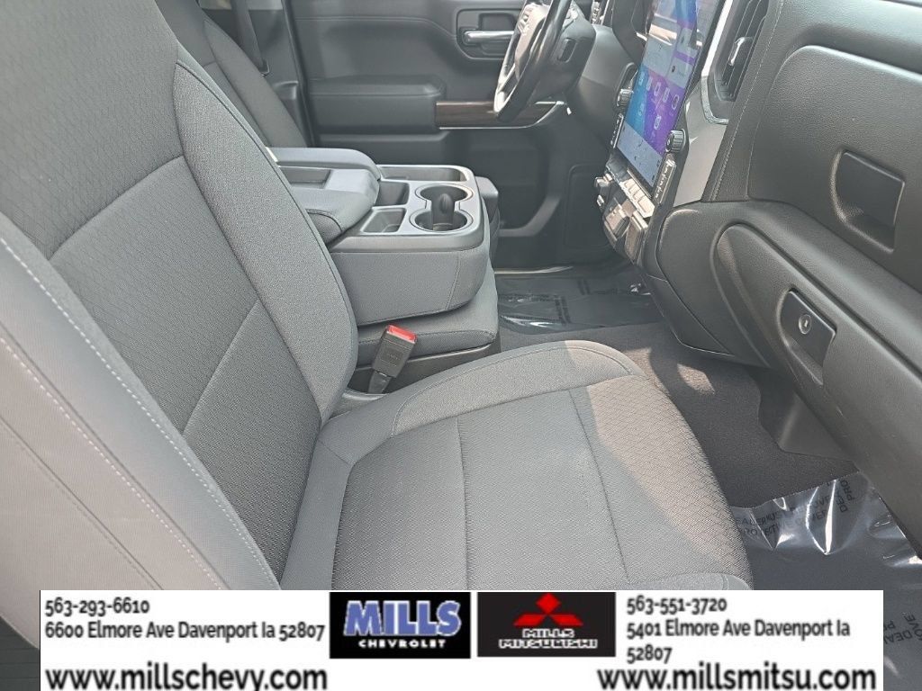 Used 2020 Chevrolet Silverado 1500 RST AWD/4WD image 19