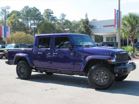 New 2026 Jeep Gladiator Sport image 2
