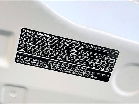 Used 2025 Nissan Kicks SV image 33