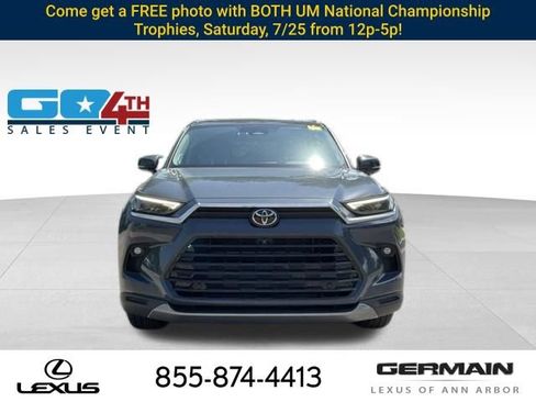 Used 2024 Toyota Grand Highlander AWD Hybrid image 11