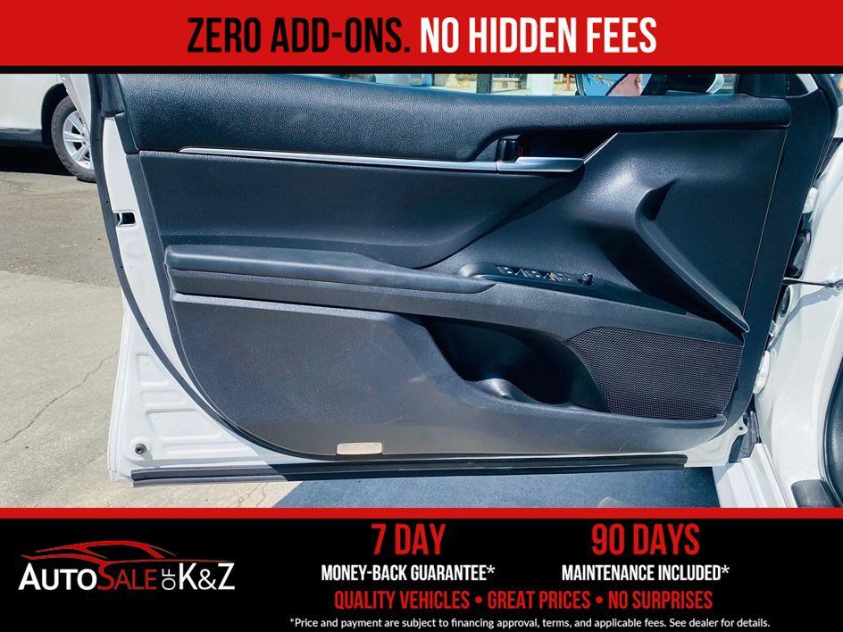Used 2019 Toyota Camry LE FWD image 25