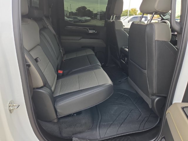 Used 2024 Chevrolet Silverado 1500 ZR2 w/ Technology Package AWD/4WD image 27