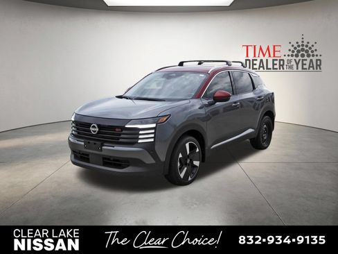 Used 2025 Nissan Kicks SR FWD image 3
