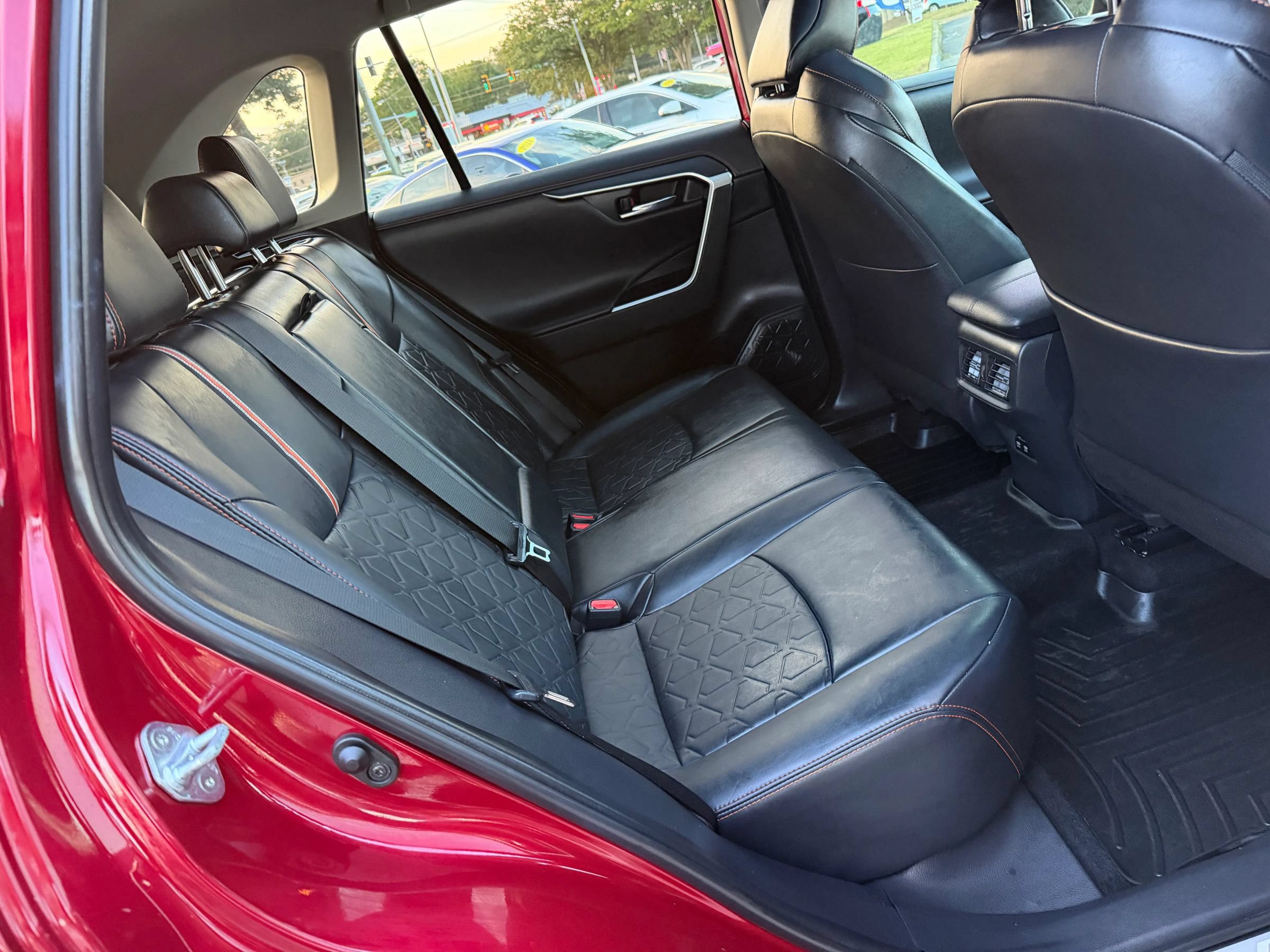 Used 2019 Toyota RAV4 Adventure AWD/4WD image 19
