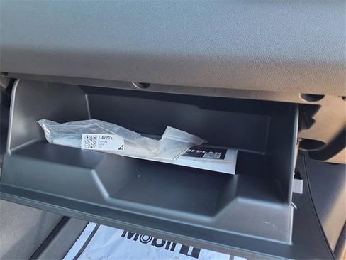 Used 2024 GMC Acadia Denali w/ Super Cruise Package image 87