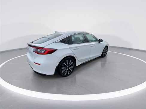 Used 2024 Honda Civic EX-L image 8