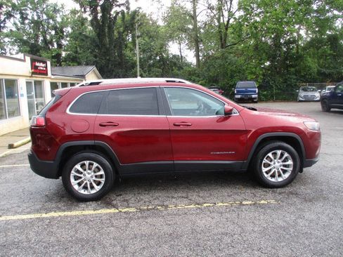 Used 2019 Jeep Cherokee Latitude w/ Popular Appearance Group AWD/4WD image 13
