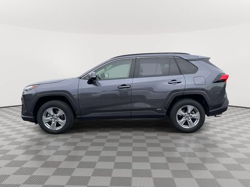 Used 2025 Toyota RAV4 XLE w/ Convenience Package AWD/4WD image 4