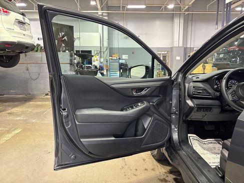 Used 2024 Subaru Outback Premium AWD/4WD image 20