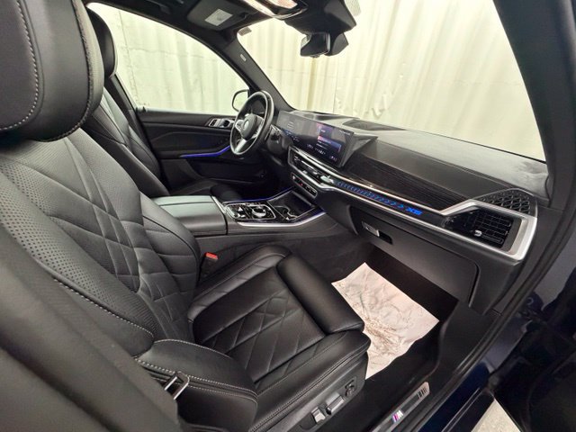 Used 2025 BMW X5 xDrive50e AWD/4WD image 14