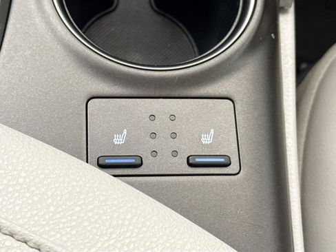Certified 2023 Toyota Camry XSE FWD image 7