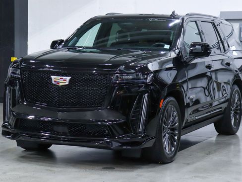 Used 2023 Cadillac Escalade V image 1