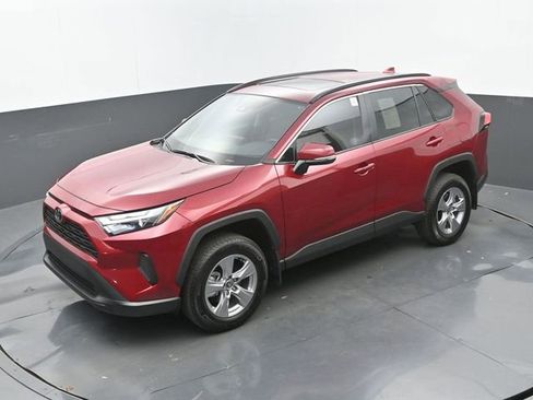 Used 2025 Toyota RAV4 XLE w/ Convenience Package image 31