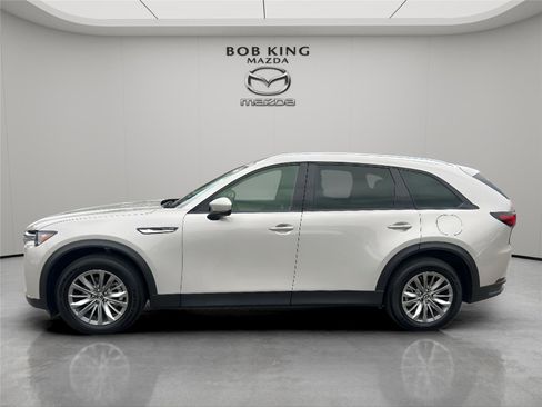 Used 2025 MAZDA CX-90 3.3 Turbo w/ Preferred Package image 2
