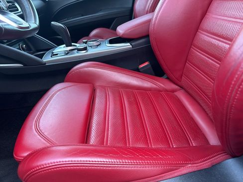 Used 2022 Alfa Romeo Stelvio Veloce image 26