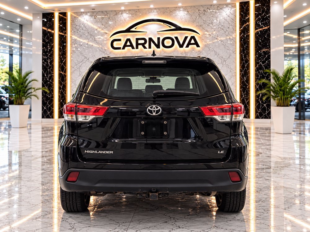 Used 2019 Toyota Highlander LE FWD image 4