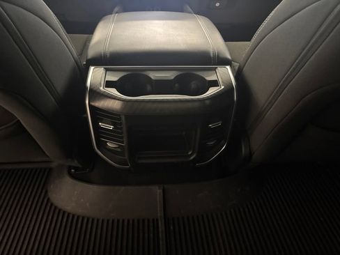 Used 2025 RAM 1500 Big Horn AWD/4WD image 16