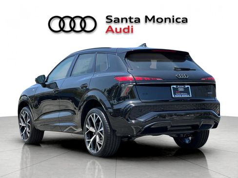 New 2026 Audi Q3 quattro 2.0T AWD/4WD image 4