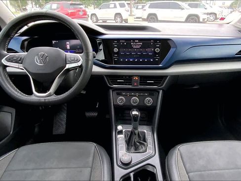 Used 2022 Volkswagen Taos SE AWD/4WD image 16