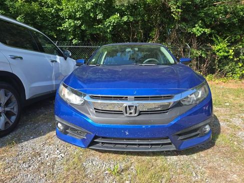 Used 2016 Honda Civic EX-T image 2