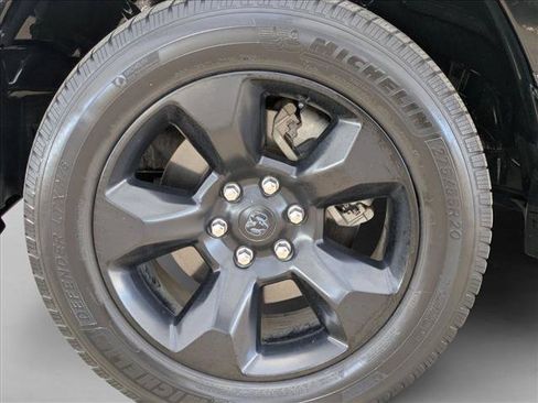 Used 2019 RAM 1500 Big Horn AWD/4WD image 9