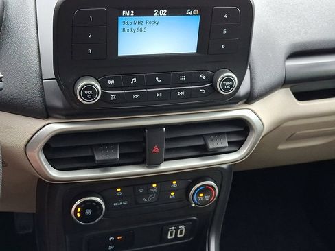 Used 2020 Ford EcoSport S AWD/4WD image 17
