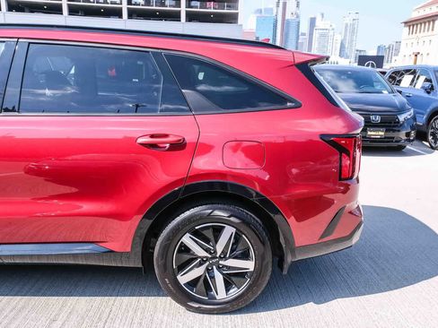 Used 2023 Kia Sorento S FWD image 8