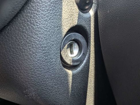 Used 2014 Volkswagen Jetta SE FWD image 29