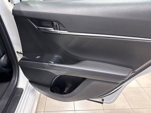Used 2020 Toyota Camry SE image 20