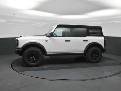 New 2026 Ford Bronco Badlands w/ Sasquatch Package