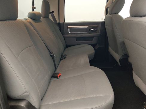 Used 2020 RAM 1500 Classic SLT AWD/4WD image 19