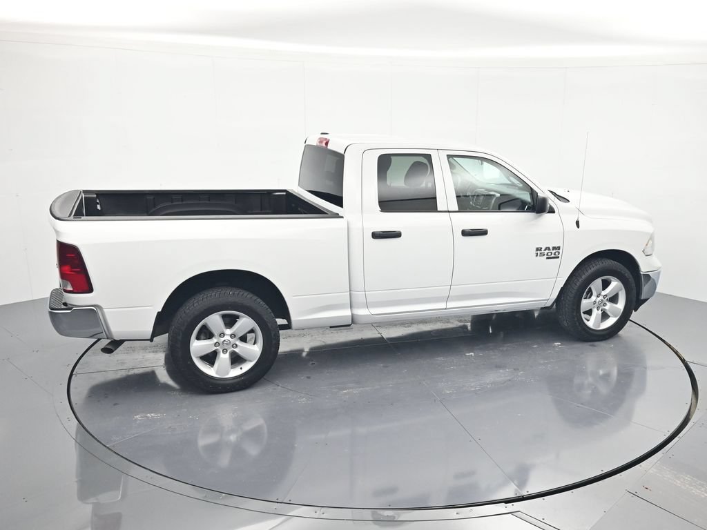 Used 2024 RAM 1500 Classic SLT AWD/4WD image 31