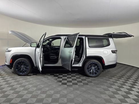 New 2026 Jeep Grand Wagoneer 4WD image 20