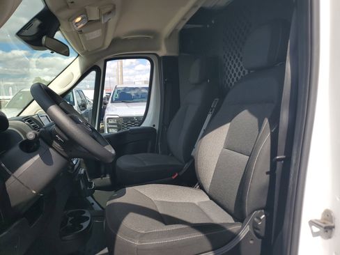 Used 2023 RAM ProMaster 2500 image 11
