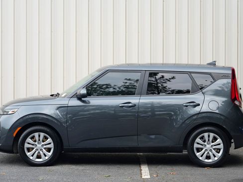 Used 2022 Kia Soul LX FWD image 38