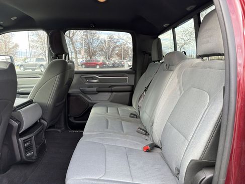 Used 2021 RAM 1500 Big Horn image 31