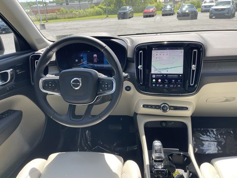 Used 2024 Volvo XC40 B5 Plus w/ Protection Package Premier AWD/4WD image 26