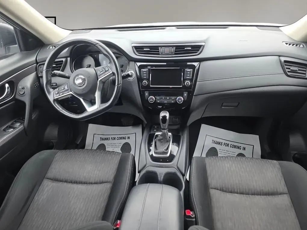 Used 2019 Nissan Rogue SV w/ Premium Package AWD/4WD image 14