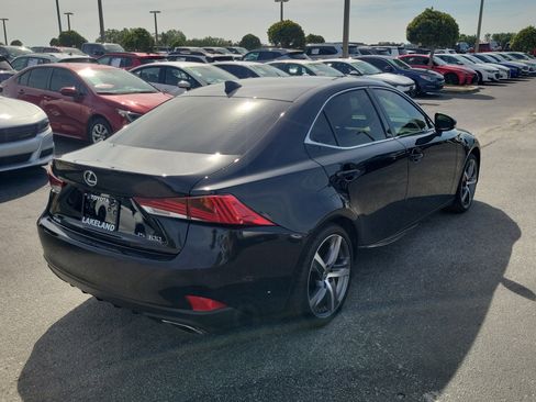 Used 2018 Lexus IS 300 w/ Premium Package RWD image 8