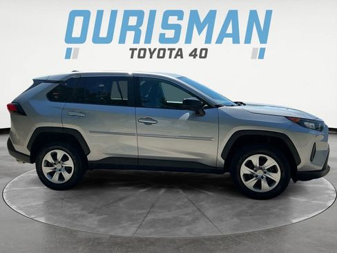 Used 2022 Toyota RAV4 LE AWD/4WD image 8