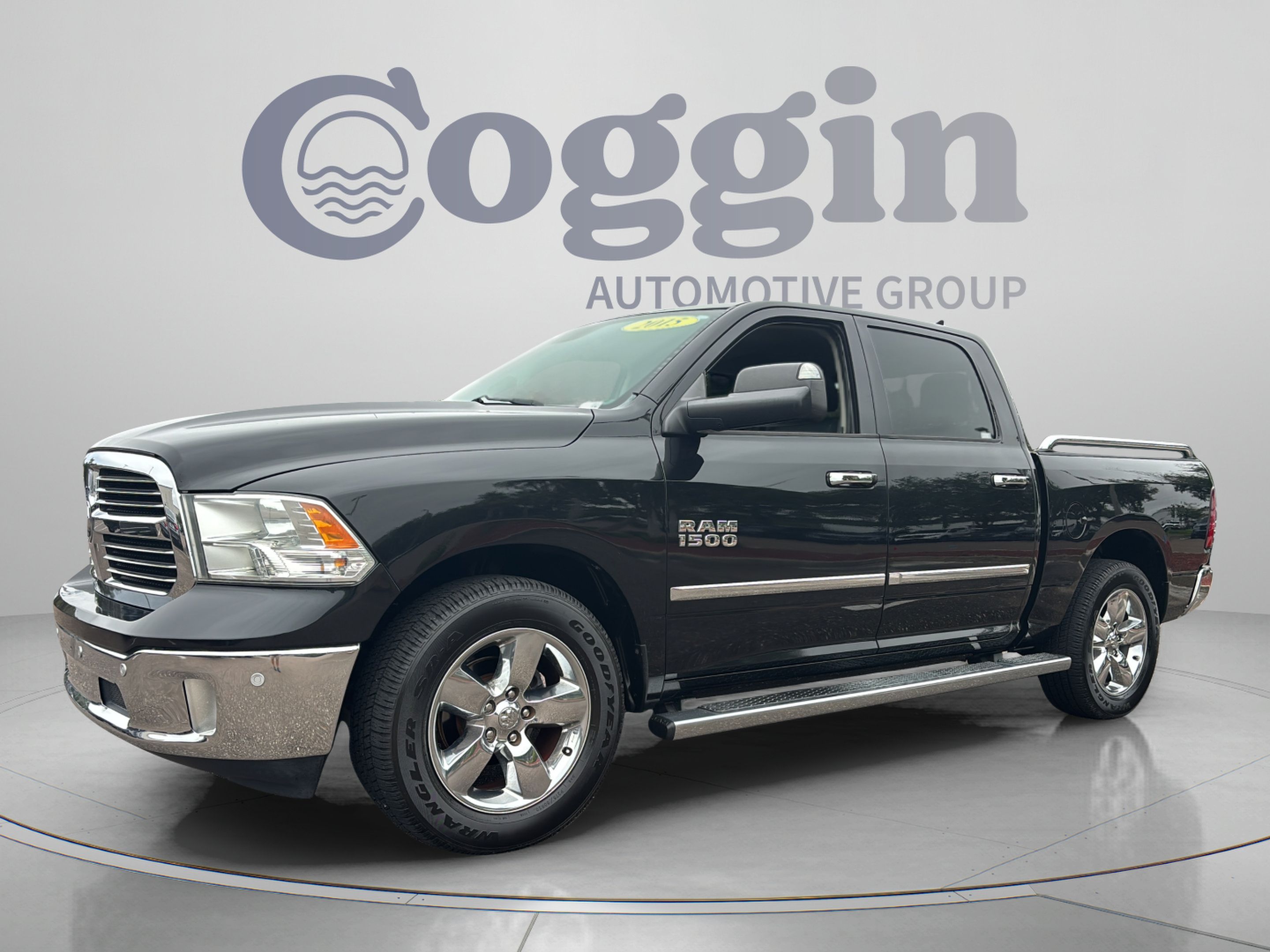 Used 2015 RAM 1500 Lone Star RWD image 1