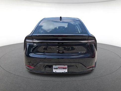New 2026 Toyota Prius Plug-In Hybrid FWD image 5