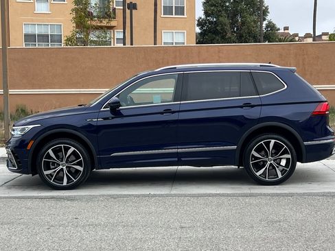 Used 2022 Volkswagen Tiguan SEL R-Line image 7