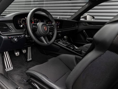 Used 2026 Porsche 911 GT3 RWD image 4