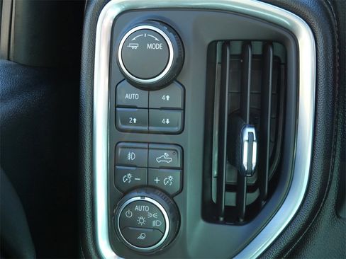 Used 2021 Chevrolet Silverado 1500 High Country image 25