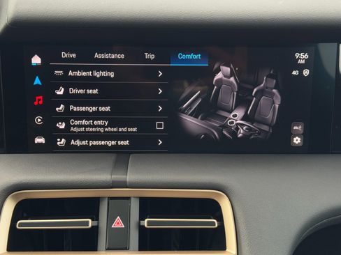 Used 2025 Porsche Taycan 4S w/ Premium Package image 31