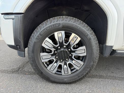 Used 2024 GMC Sierra 2500 Denali w/ Denali Reserve Package image 26