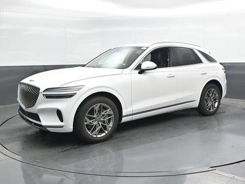 Used 2025 Genesis GV70 2.5T AWD/4WD image 9